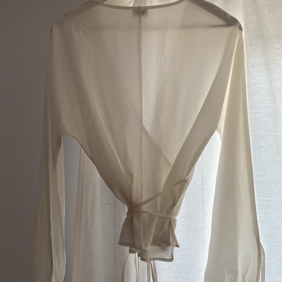 Aritzia Wilfred Lilia blouse - Picture 3 of 6